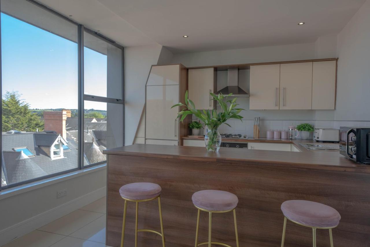 Rooftop Apartment At Queens Beautiful Views Belfast Esterno foto